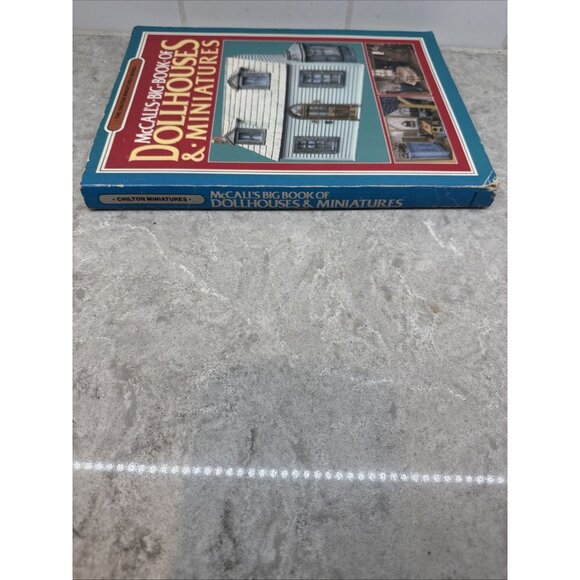 McCall's Big Book of Dollhouses & Miniatures. Chilton Miniatures Series. 1st Ed. - Picture 2 of 8